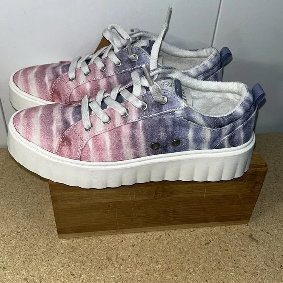 Roxy Sheilahh Sneakers Tie-Dye Sneakers (TS11) - Picture 5 of 15